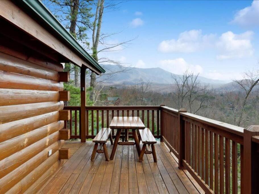 Вилла Breathtaking Views Of The Smokies, 3 Mins To Гатлинбург Экстерьер фото