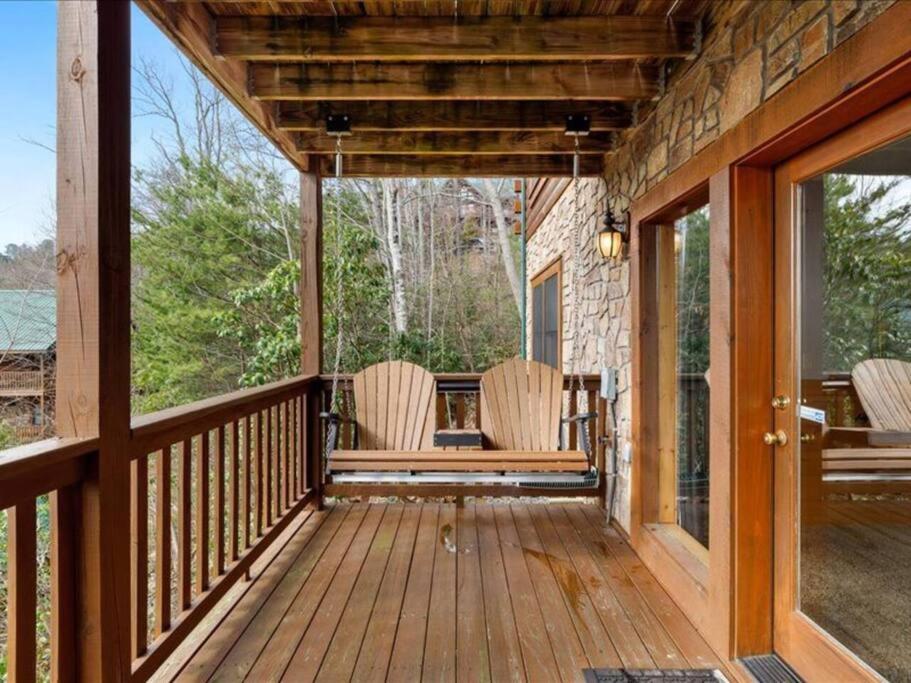 Вилла Breathtaking Views Of The Smokies, 3 Mins To Гатлинбург Экстерьер фото