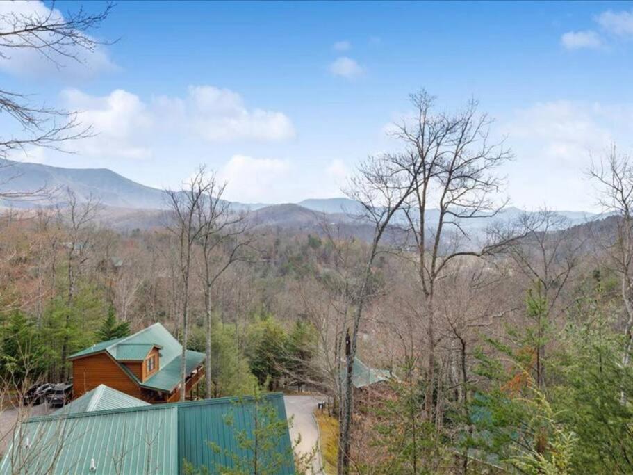 Вилла Breathtaking Views Of The Smokies, 3 Mins To Гатлинбург Экстерьер фото